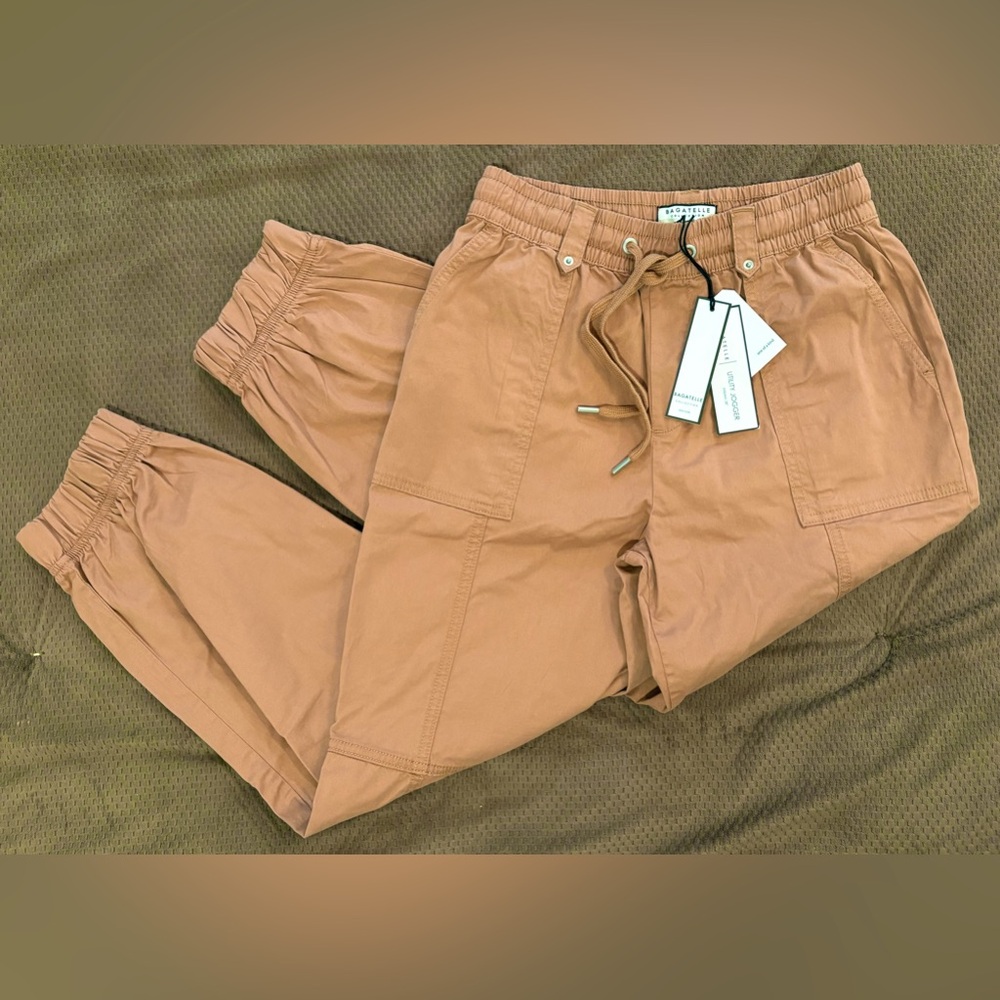 NWT Bagatelle NY Collection Khaki Rust Utility Jogger w/ Drawstring Waist - 6
